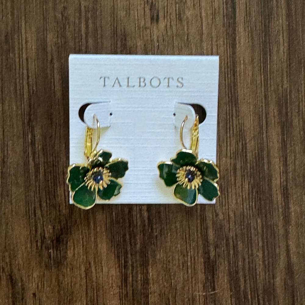 Talbots flower earring